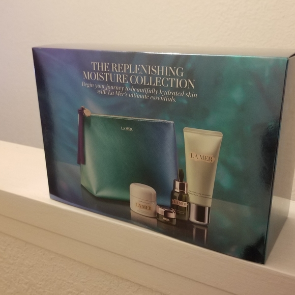 LA MER LIMITED EDITION SET! BRAND NEW IN BOX! - Picture 3 of 10